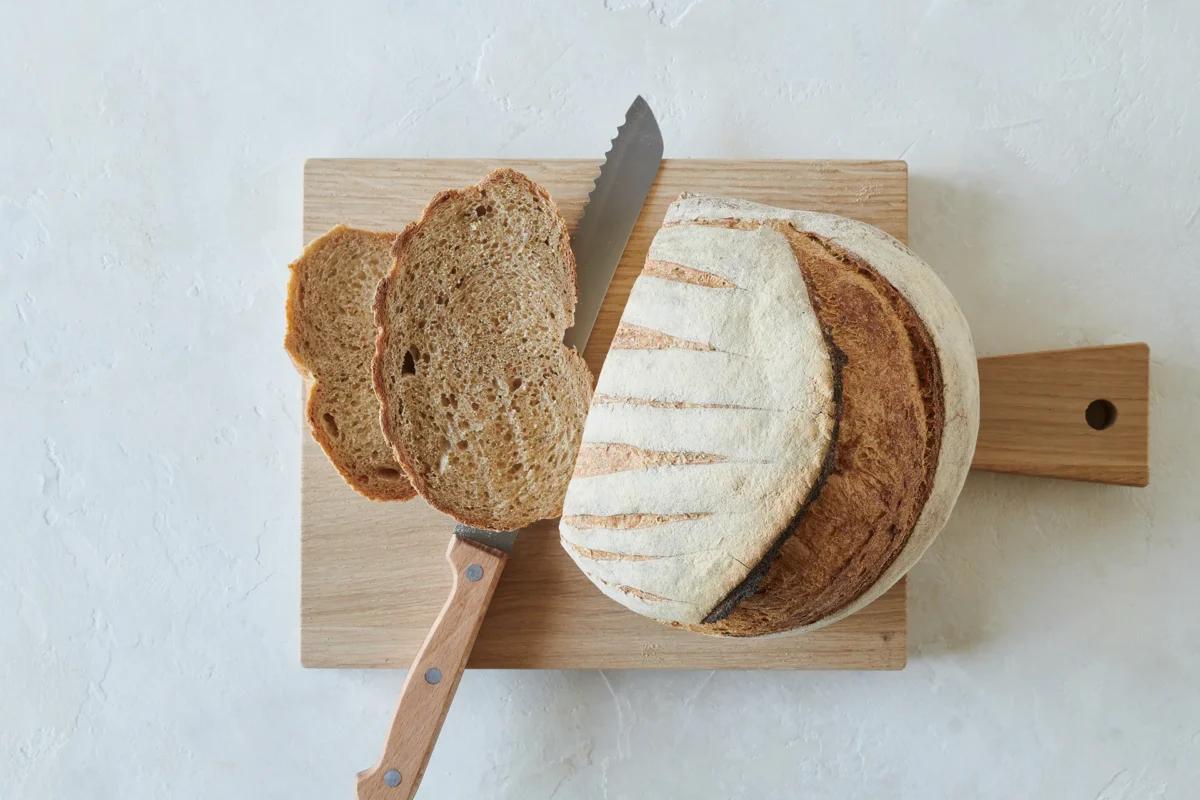 Pain aus der Kategorie Gebäck salzig. Das fertige Gericht schön angerichtet und fotografiert aus Vogelperspektive (Food Fotografie). Serviervorschlag, Original Tiptopf Rezept, aus dem bekanntesten Kochbuch der Schweiz