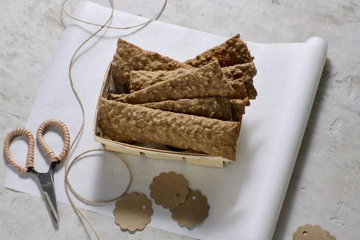 Pain croquant complet aus der Kategorie Frühstück &amp; Brunch. Das fertige Gericht schön angerichtet und fotografiert aus Vogelperspektive (Food Fotografie). Serviervorschlag, Original Tiptopf Rezept, aus dem bekanntesten Kochbuch der Schweiz