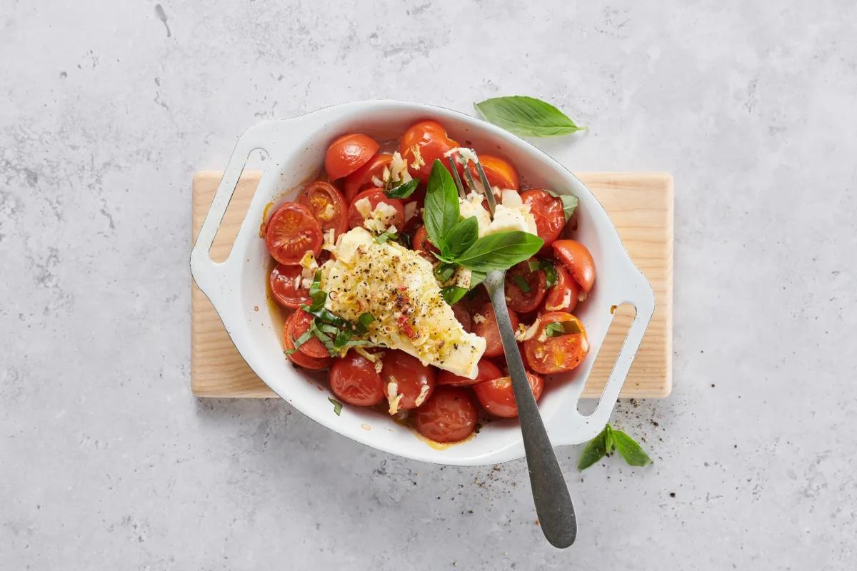 Sauce tomates-feta aus der Kategorie Getreide. Das fertige Gericht schön angerichtet und fotografiert aus Vogelperspektive (Food Fotografie). Serviervorschlag, Original Tiptopf Rezept, aus dem bekanntesten Kochbuch der Schweiz